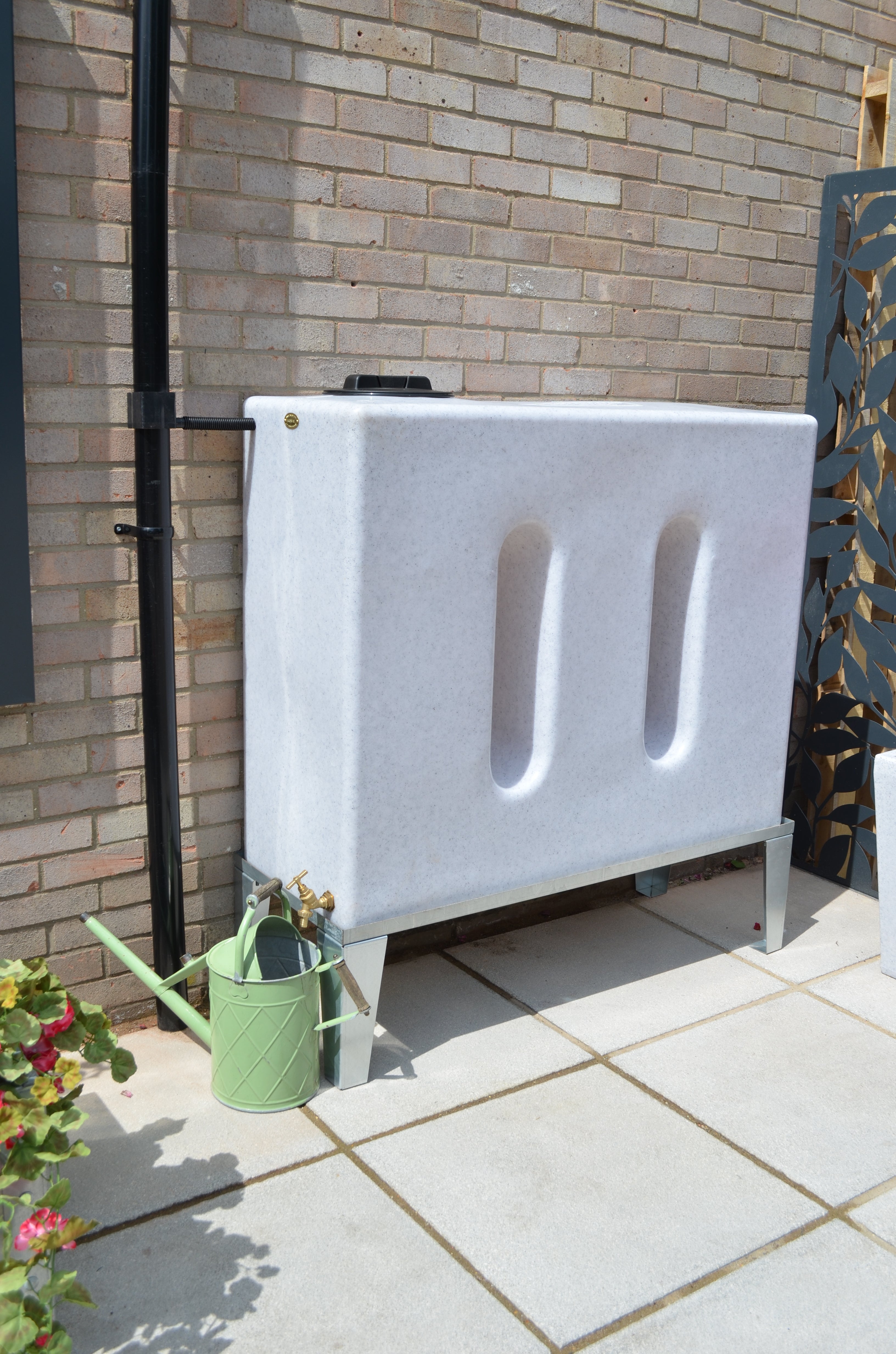 500 Litre Water Butt V1 - White Marble